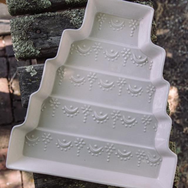 Rental store for Wedding Cake Tray in San Francisco CA